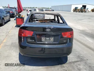 2010 Kia Forte EX with VIN KNAFU4A28A5068621, listed as a Copart auction lot 61939914 with 0 mi miles and Non Repairable. Bid and sale history available at carsss.com. Image 6.
