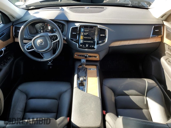 2022 Volvo XC90 Momentum with VIN YV4A22PK7N1811553, listed as a Copart auction lot 84240994 with 42,179 mi miles and Salvage Title. Bid and sale history available at carsss.com. Image 8.