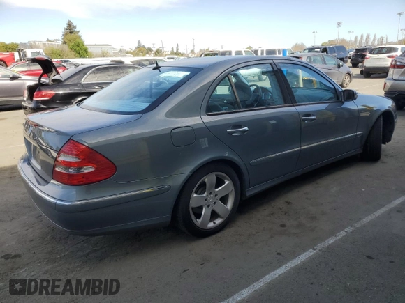 2005 Mercedes-Benz E 500 z VIN WDBUF70J65A615511, wystawiony jako Copart lot #47146855 z przebiegiem 145 221 mil mil oraz Szkoda całkowita • Salvage title. Historia ofert i sprzedaży dostępna na DreamBid. Obrazek 3.