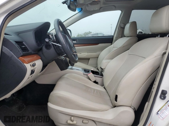 2014 Subaru Outback Limited with VIN 4S4BRCNC4E3213134, listed as a Copart auction lot 64635925 with 146,789 mi miles and Clean title. Bid and sale history available at DreamBid. Image 7.
