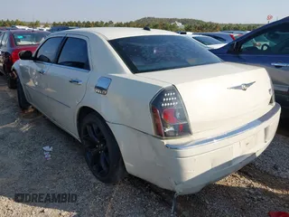 2006 Chrysler 300 C with VIN 2C3LA63H36H251716, listed as a IAAI auction lot 41551708 with 1 mi miles. Bid and sale history available at carsss.com. Image 3.