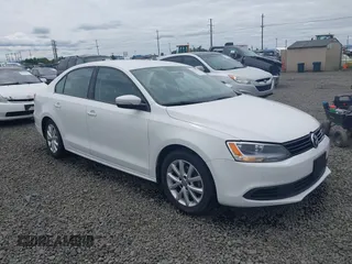 2012 Volkswagen Jetta SE с VIN 3VWDP7AJ5CM128651, выставлен на аукционе IAAI как лот 42257136 с пробегом 107 891 миль миль и . История ставок и продаж доступна на DreamBid. Изображение 1.
