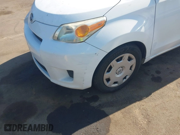 2008 Scion xD with VIN JTKKU10448J011989, listed as a IAAI auction lot 41471728 with 194,281 mi miles. Bid and sale history available at carsss.com. Image 6.
