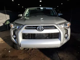2022 Toyota 4Runner SR5 with VIN JTEEU5JRXN5276924, listed as a Copart auction lot 89130835 with 0 mi miles and Clean Title. Bid and sale history available at carsss.com. Image 5.