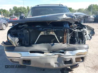 2004 Chevrolet Avalanche Z71 with VIN 3GNEK12T14G117298, listed as a IAAI auction lot 42600262 with 209,889 mi miles and . Bid and sale history available at DreamBid. Image 6.