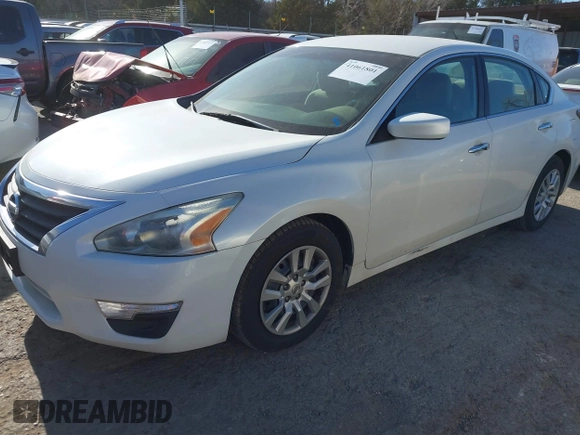 2014 Nissan Altima SV with VIN 1N4AL3AP4EC173766, listed as a IAAI auction lot 41061801 with 162,446 mi miles and . Bid and sale history available at carsss.com. Image 2.