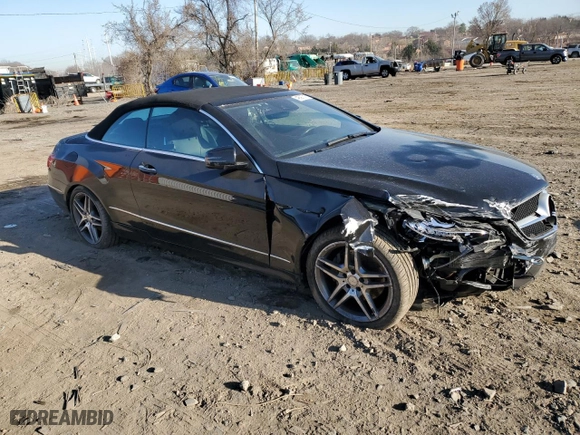 2014 Mercedes-Benz E-Class E 350 with VIN WDDKK5KF9EF283638, listed as a Copart auction lot 49597215 with 68,207 mi miles and Salvage Title. Bid and sale history available at carsss.com. Image 4.