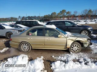 2003 Hyundai Sonata GLS with VIN KMHWF35H03A872584, listed as a IAAI auction lot 41538079 with 203,501 mi miles. Bid and sale history available at carsss.com. Image 13.