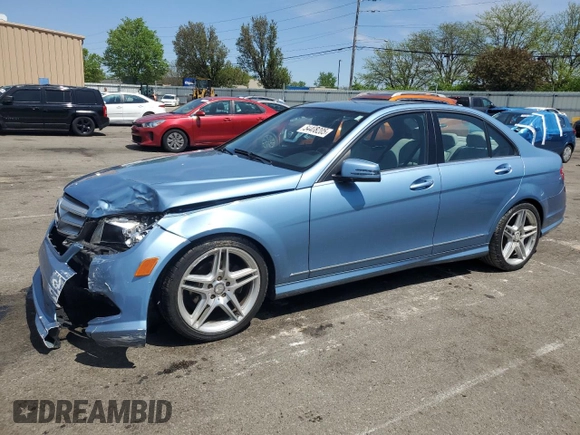 2011 Mercedes-Benz C 300 Sport z VIN WDDGF8BB1BR145367, wystawiony jako Copart lot #54408205 z przebiegiem 111 867 mil mil oraz Szkody całkowita. Historia ofert i sprzedaży dostępna na DreamBid. Obrazek 1.