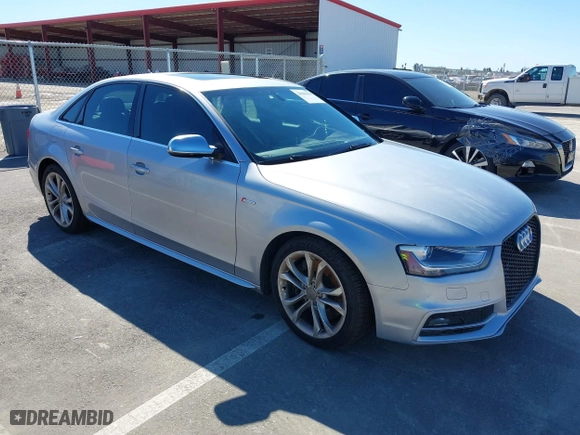 2015 Audi S4 Premium Plus with VIN WAUBGAFL2FA120068, listed as a IAAI auction lot 39620158 with 122,494 mi miles. Bid and sale history available at carsss.com. Image 1.