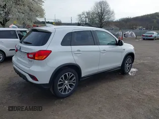 2019 Mitsubishi Outlander ES z VIN JA4AP3AU6KU018494, wystawiony jako IAAI lot #42026362 z przebiegiem 41 146 mil mil oraz . Historia ofert i sprzedaży dostępna na DreamBid. Obrazek 4.