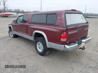 2000 Dodge Dakota Sport with VIN 1B7GG22N4YS709948, listed as a IAAI auction lot 41714352 with 1 mi miles. Bid and sale history available at carsss.com. Image 3.