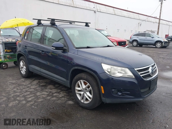 2011 Volkswagen Tiguan SEL with VIN WVGBV7AX0BW502713, listed as a IAAI auction lot 41324829 with 135,294 mi miles and . Bid and sale history available at DreamBid. Image 1.