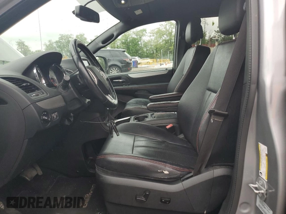 2015 Dodge Grand Caravan R/T with VIN 2C4RDGEG8FR607627, listed as a Copart auction lot 55865685 with 136,140 mi miles and Clean Title. Bid and sale history available at DreamBid. Image 7.