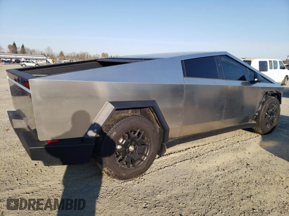2024 Tesla Cybertruck Cyberbeast с VIN 7G2CEHEE4RA011979, выставлен на аукционе Copart как лот 48766285 с пробегом 3 805 миль миль и Списание • Salvage title. История ставок и продаж доступна на DreamBid. Изображение 3.