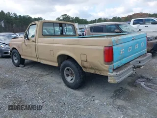 1987 Ford F-150 with VIN 1FTDF15Y2HNB10843, listed as a IAAI auction lot 41017280 with 25,203 mi miles. Bid and sale history available at carsss.com. Image 3.
