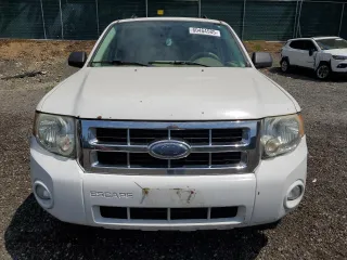 2008 Ford Escape XLT with VIN 1FMCU93108KA90367, listed as a Copart auction lot 60464585 with 205,566 mi miles and Clean title. Bid and sale history available at DreamBid. Image 5.