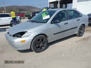 2002 Ford Focus SE with VIN 1FAFP34332W226423, listed as a IAAI auction lot 41804714 with 158,277 mi miles and . Bid and sale history available at carsss.com. Image 2.