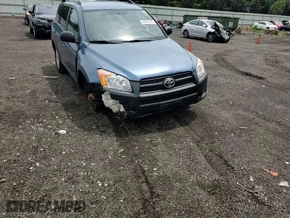 2012 Toyota RAV4 z VIN 2T3BF4DV7CW230817, wystawiony jako Copart lot #63227405 z przebiegiem 231 028 mil mil oraz Szkoda całkowita • Salvage title. Historia ofert i sprzedaży dostępna na DreamBid. Obrazek 13.