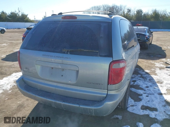2003 Dodge Caravan Sport with VIN 2D4GP44R23R328592, listed as a IAAI auction lot 41422474 with 0 mi miles. Bid and sale history available at carsss.com. Image 4.