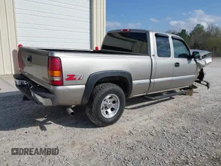2000 GMC Sierra 1500 SLE with VIN 2GTEK19T2Y1271225, listed as a IAAI auction lot 41810298 with 223,957 mi miles and . Bid and sale history available at DreamBid. Image 4.