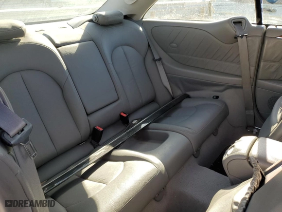 2006 Mercedes-Benz CLK-Class 3.5L with VIN WDBTJ56J66F176661, listed as a Copart auction lot 88700305 with 149,944 mi miles and Salvage Title. Bid and sale history available at carsss.com. Image 10.