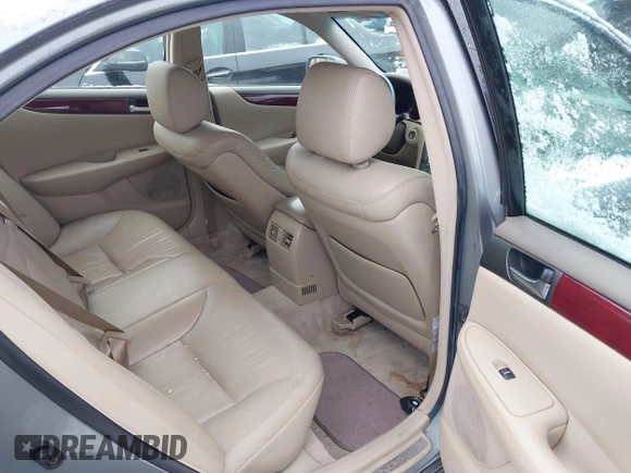 2004 Lexus ES 350 with VIN JTHBA30G045011172, listed as a IAAI auction lot 41377711 with 204,243 mi miles and . Bid and sale history available at DreamBid. Image 8.