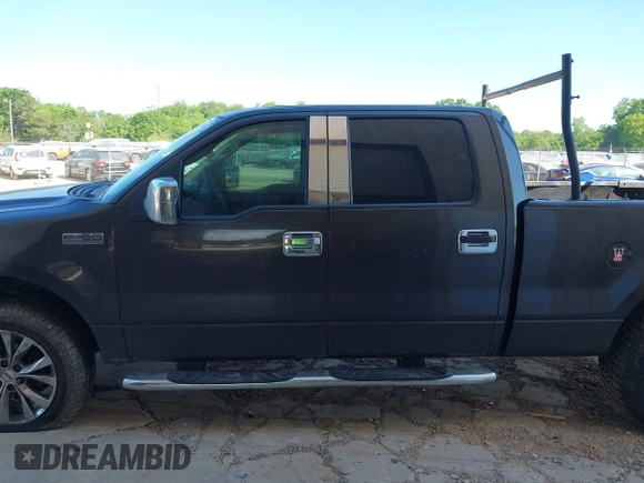 2006 Ford F-150 XLT z VIN 1FTPW14VX6KD64920, wystawiony jako IAAI lot #42181183 z przebiegiem 383 846 mil mil oraz . Historia ofert i sprzedaży dostępna na DreamBid. Obrazek 14.