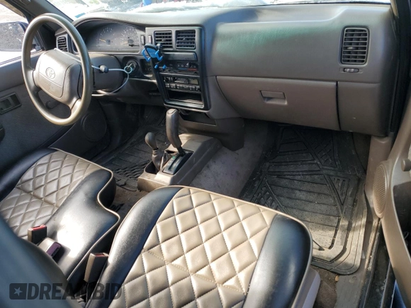 1996 Toyota Tacoma z VIN 4TAWM72N8TZ183580, wystawiony jako Copart lot #42058255 z przebiegiem 271 645 mil mil oraz Szkoda całkowita • Salvage title. Historia ofert i sprzedaży dostępna na DreamBid. Obrazek 8.