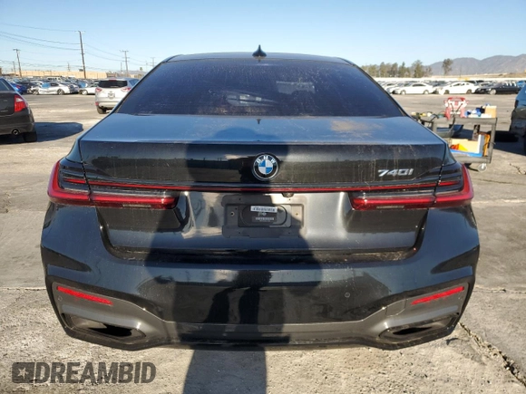2020 BMW 7 Series 740i with VIN WBA7T2C00LGL17895, listed as a Copart auction lot 70637582 with 30,301 mi miles. Bid and sale history available at carsss.com. Image 6.