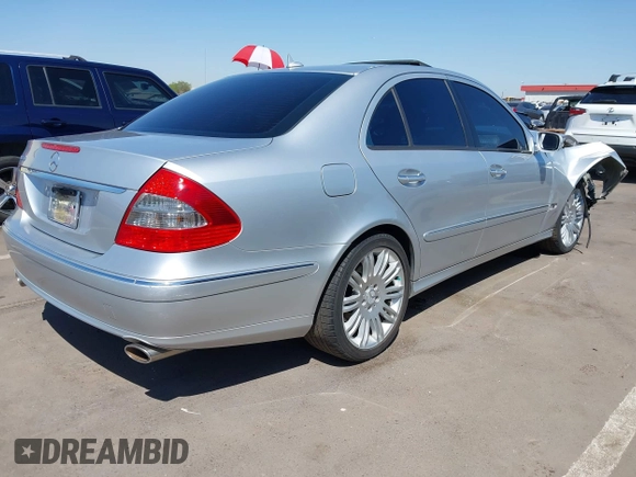 2007 Mercedes-Benz E-Class 3.5L with VIN WDBUF56X07B174780, listed as a IAAI auction lot 42007204 with 150,527 mi miles. Bid and sale history available at carsss.com. Image 4.