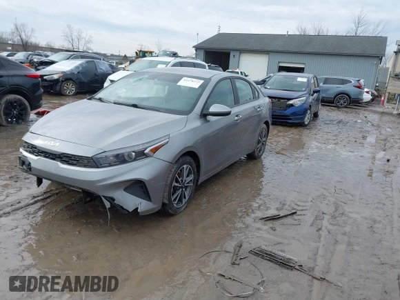 2022 Kia Forte LXS z VIN 3KPF24AD0NE436326, wystawiony jako IAAI lot #41478575 z przebiegiem 72 630 mil mil oraz . Historia ofert i sprzedaży dostępna na DreamBid. Obrazek 2.