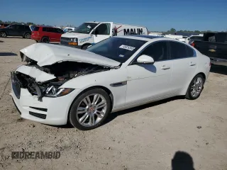2019 Jaguar XE 25t Premium with VIN SAJAD4FX9KCP49404, listed as a Copart auction lot 48826365 with 141,322 mi miles and Salvage Title. Bid and sale history available at carsss.com. Image 1.