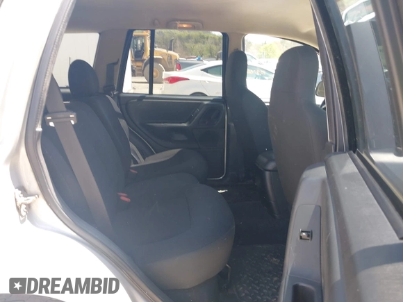 2004 Jeep Grand Cherokee Laredo with VIN 1J4GW48S14C377204, listed as a IAAI auction lot 42087966 with 78,110 mi miles. Bid and sale history available at carsss.com. Image 8.