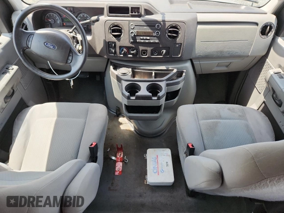 2011 Ford Econoline Passenger XL с VIN 1FBNE3BL2BDA25627, выставлен на аукционе Copart как лот 60203895 с пробегом 120 027 миль миль и Списание • Salvage title. История ставок и продаж доступна на DreamBid. Изображение 8.