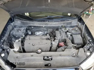 2019 Mitsubishi Outlander ES z VIN JA4AR3AU6KU005531, wystawiony jako Copart lot #54081945 z przebiegiem 108 599 mil mil oraz Tytuł czysty. Historia ofert i sprzedaży dostępna na DreamBid. Obrazek 12.
