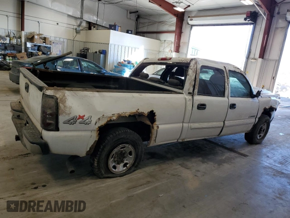 2006 Chevrolet Silverado 1500HD LT2 z VIN 1GCGK13U26F197577, wystawiony jako Copart lot #41624015 z przebiegiem Nie podano mil oraz Nie do naprawy • Non repairable. Historia ofert i sprzedaży dostępna na DreamBid. Obrazek 3.