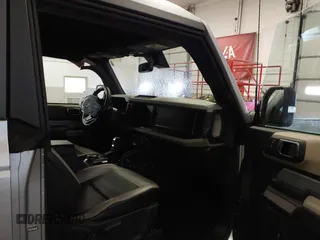 2022 Ford Bronco with VIN 1FMDE5CP3NLB40814, listed as a IAAI auction lot 41578527 with 13,791 mi miles and . Bid and sale history available at DreamBid. Image 5.