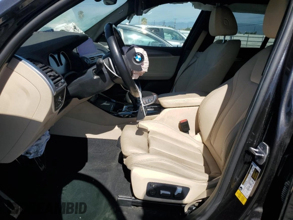 2021 BMW X3 sDrive30i z VIN 5UXTY3C07M9E82696, wystawiony jako Copart lot #56177645 z przebiegiem 46 477 mil mil oraz Szkody całkowita. Historia ofert i sprzedaży dostępna na DreamBid. Obrazek 7.