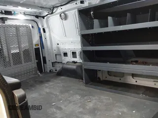 2019 Ford Transit z VIN 1FTYE1ZM4KKB38454, wystawiony jako IAAI lot #41599919 z przebiegiem 187 153 mil mil oraz . Historia ofert i sprzedaży dostępna na DreamBid. Obrazek 8.