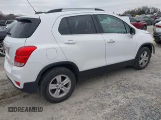 2017 Chevrolet Trax LT with VIN KL7CJLSB9HB217313, listed as a IAAI auction lot 41309364 with 90,460 mi miles. Bid and sale history available at carsss.com. Image 4.