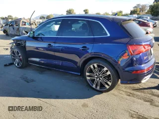 2020 Audi SQ5 Premium Plus with VIN WA1B4AFY4L2077702, listed as a Copart auction lot 76933874 with 76,419 mi miles and Salvage Title. Bid and sale history available at DreamBid. Image 2.