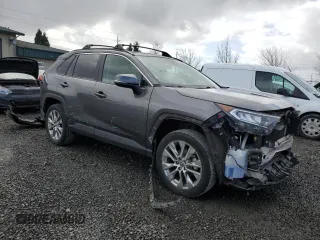 2021 Toyota RAV4 XLE Premium with VIN 2T3A1RFV9MC181112, listed as a Copart auction lot 46335305 with 69,661 mi miles and Salvage title. Bid and sale history available at DreamBid. Image 4.