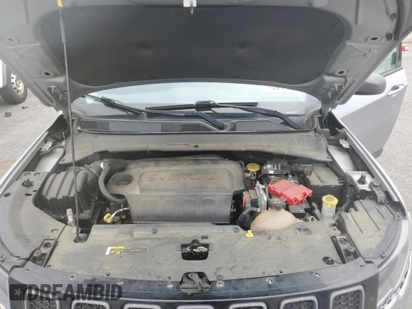 2021 Jeep Compass Trailhawk z VIN 3C4NJDDBXMT565063, wystawiony jako Copart lot #57620595 z przebiegiem 125 956 mil mil oraz Czysty tytuł • Clean title. Historia ofert i sprzedaży dostępna na DreamBid. Obrazek 12.