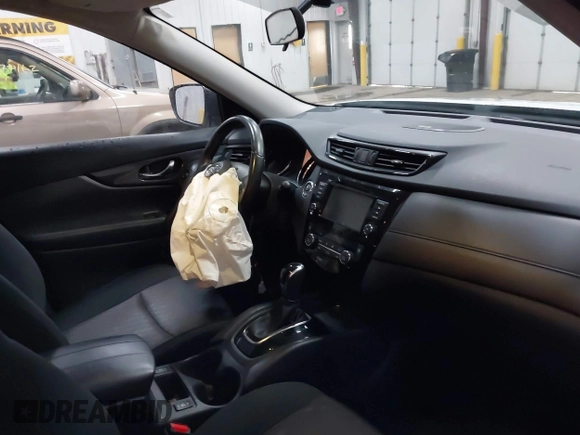 2018 Nissan Rogue SV z VIN 5N1AT2MV5JC840994, wystawiony jako IAAI lot #42145045 z przebiegiem 75 238 mil mil oraz . Historia ofert i sprzedaży dostępna na DreamBid. Obrazek 20.