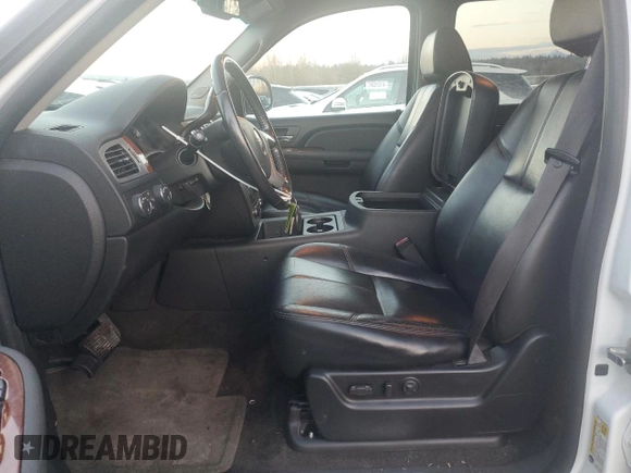2008 GMC Yukon SLE w/3SB with VIN 1GKFK13028J143404, listed as a Copart auction lot 79310924 with 0 mi miles and Clean Title. Bid and sale history available at carsss.com. Image 7.