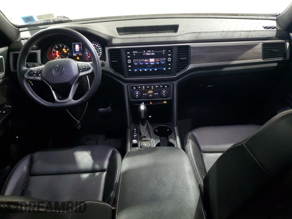 2021 Volkswagen Atlas SE with VIN 1V2KC2CA9MC211863, listed as a Copart auction lot 43328075 with 38,930 mi miles and Salvage title. Bid and sale history available at DreamBid. Image 8.