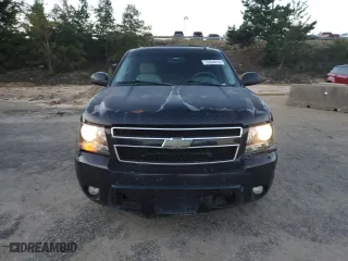 2009 Chevrolet Suburban LT w/2LT with VIN 1GNFC26069R230517, listed as a Copart auction lot 75304014 with 360,939 mi miles and Salvage Title. Bid and sale history available at carsss.com. Image 5.