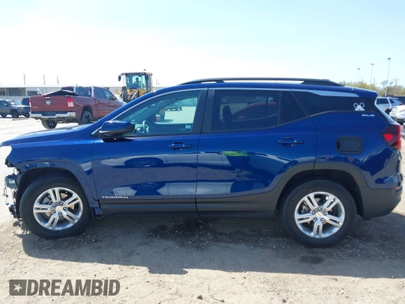 2022 GMC Terrain SLE with VIN 3GKALMEV0NL299267, listed as a IAAI auction lot 41845193 with 9,581 mi miles. Bid and sale history available at carsss.com. Image 15.