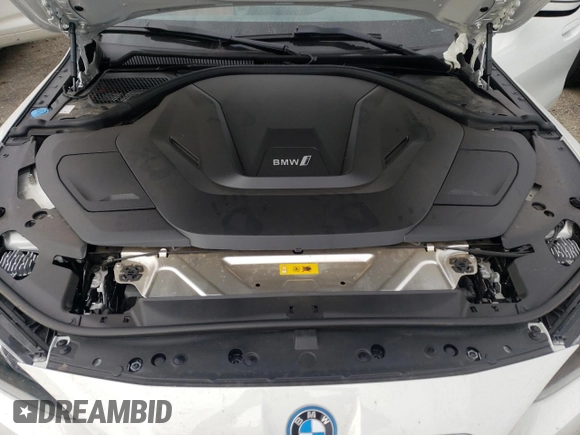 2022 BMW i4 eDrive40 with VIN WBY73AW03NFN11904, listed as a Copart auction lot 46142384 with 15,354 mi miles. Bid and sale history available at carsss.com. Image 11.